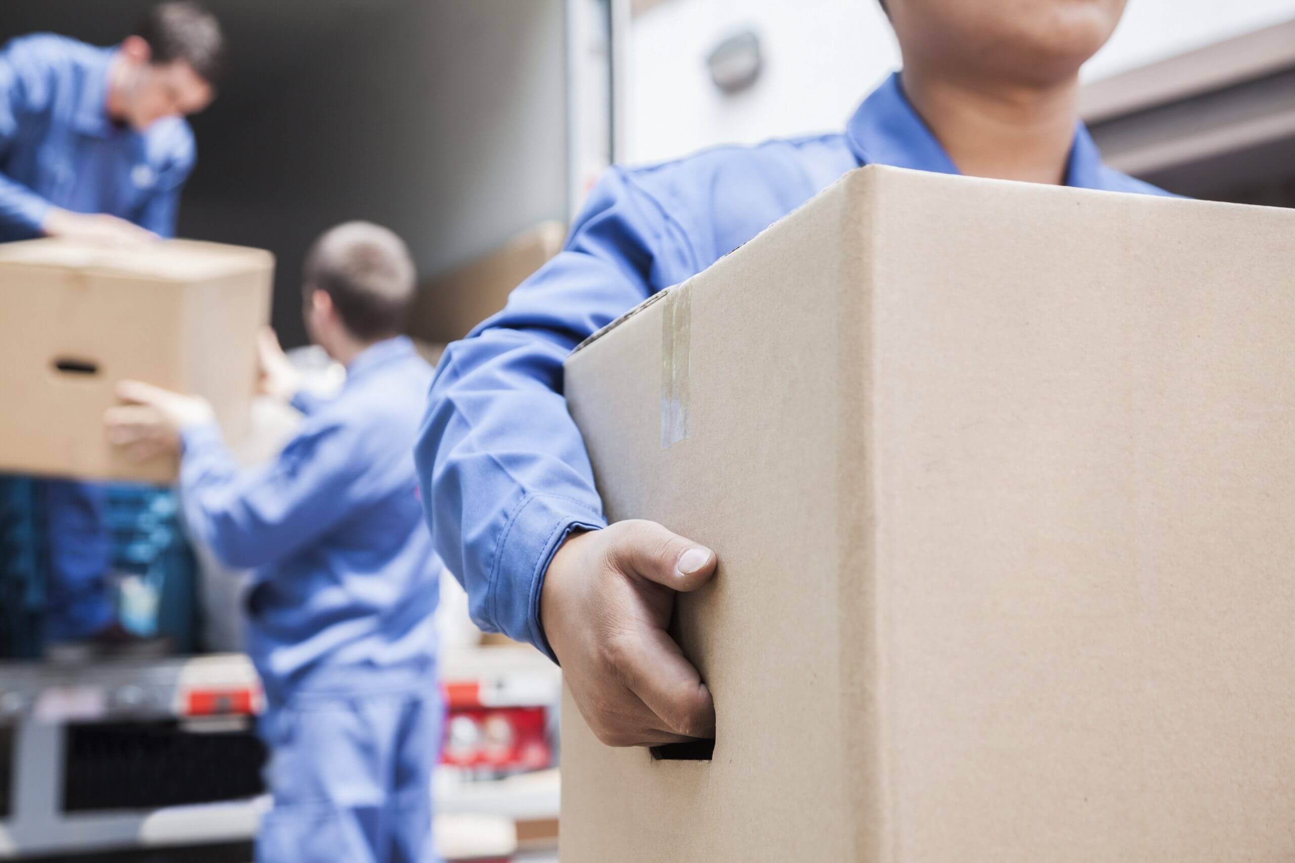 Benefits Of Hiring Movers And Packers