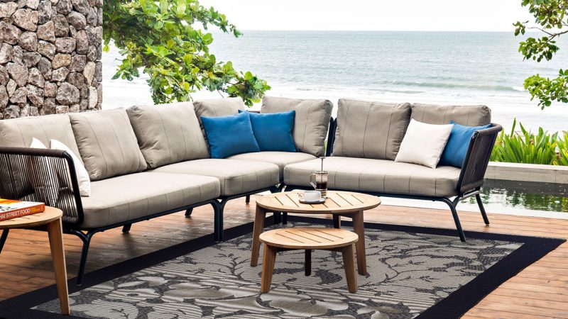 How Outdoor Furniture Gives a Perfect Look to Your Garden?