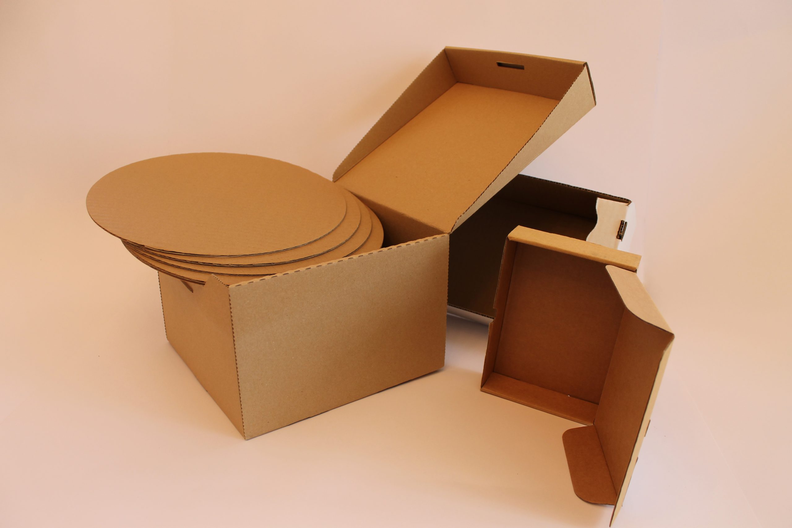 Custom Cardboard Display Boxes can be used to display a customer’s