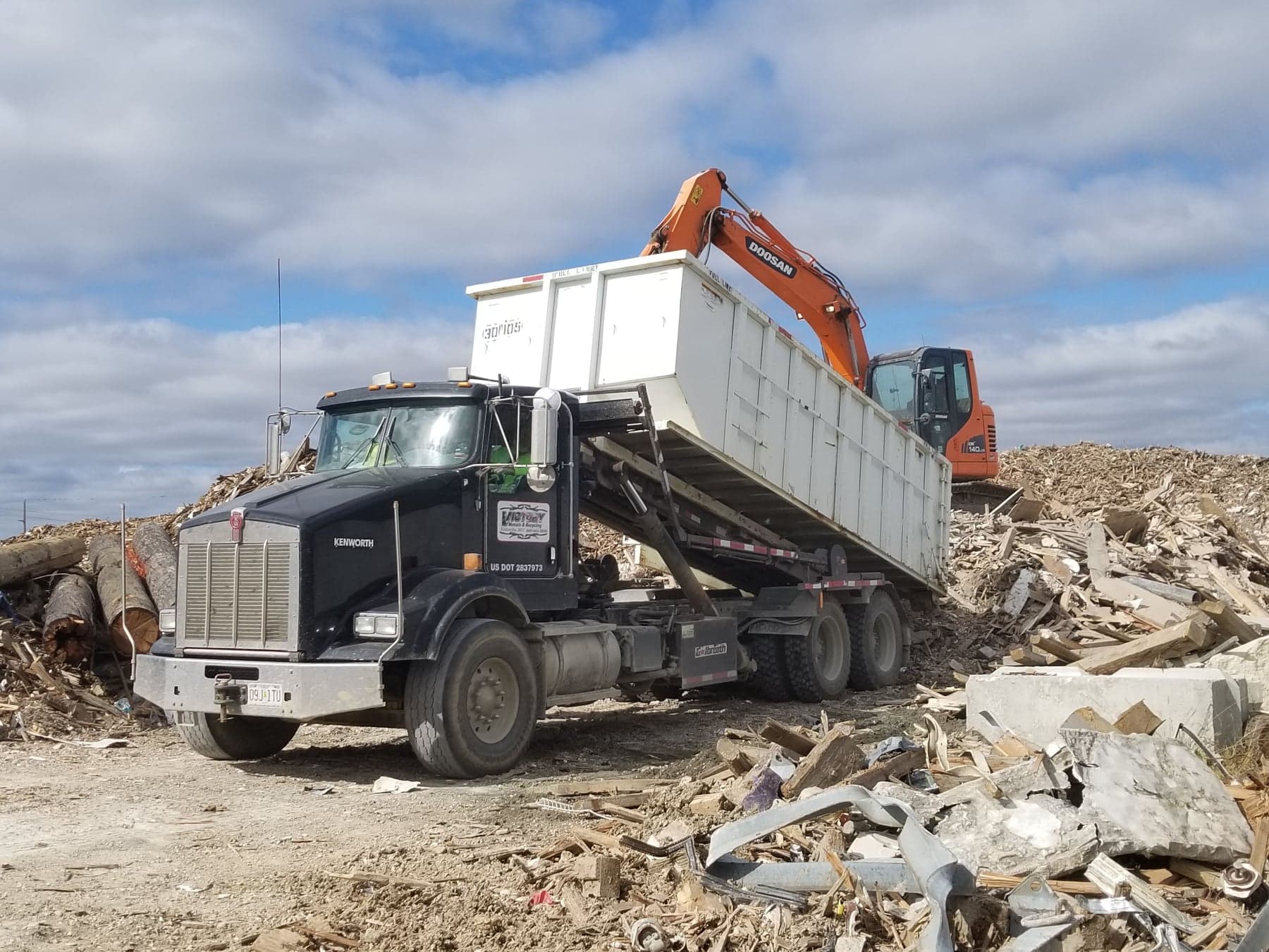 Guide to Renting a Roll-off Dumpster